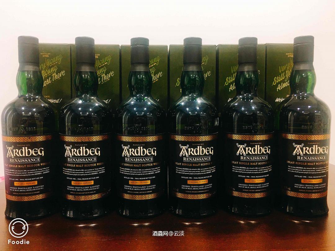 非常开心的一个夜晚，文艺复兴居然还是拿了个银奖的，喝的酒就不发了，只想说08星真好喝！第一次威有点喝高了，睡觉💤