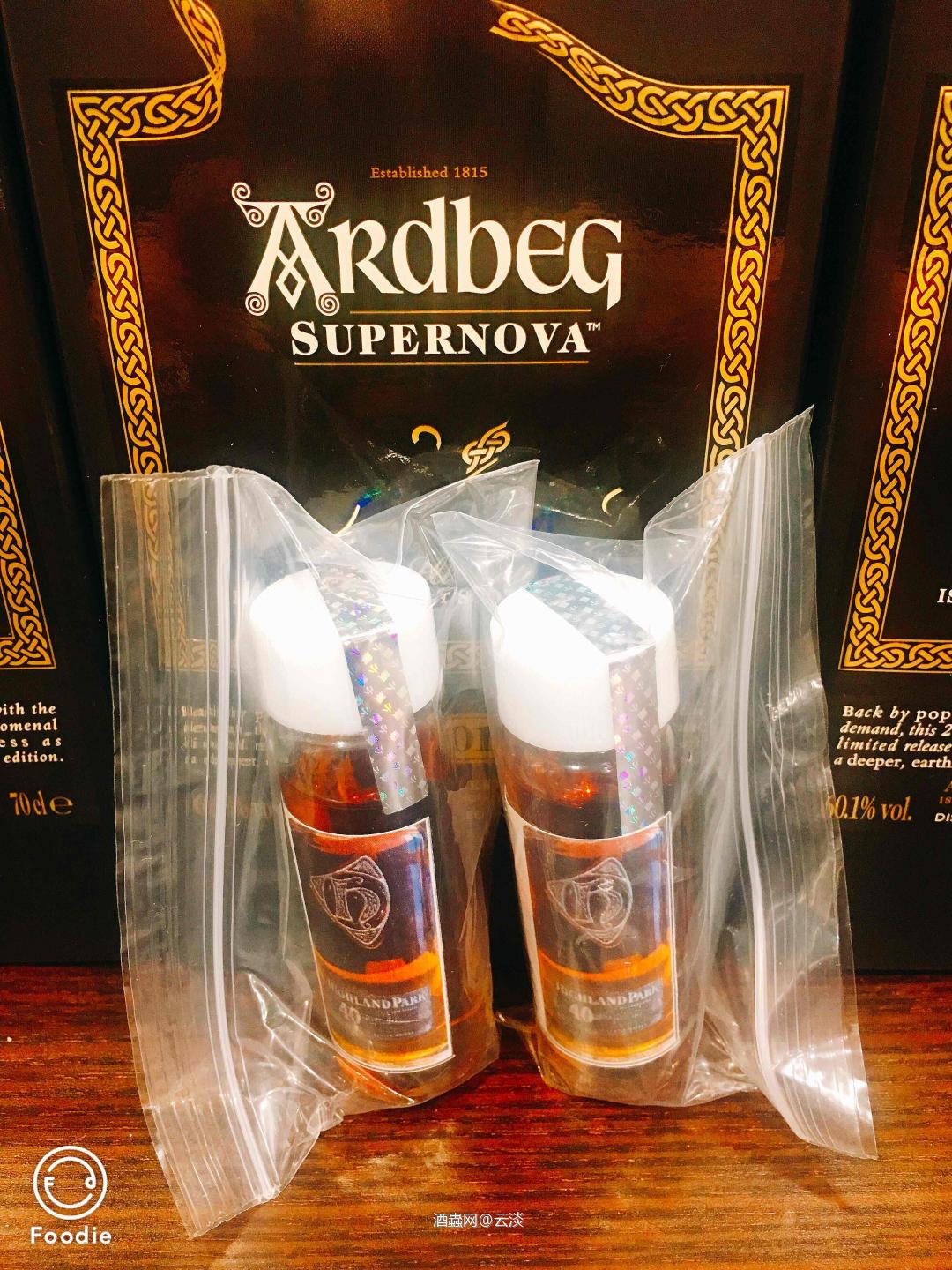 非常开心的一个夜晚，文艺复兴居然还是拿了个银奖的，喝的酒就不发了，只想说08星真好喝！第一次威有点喝高了，睡觉💤