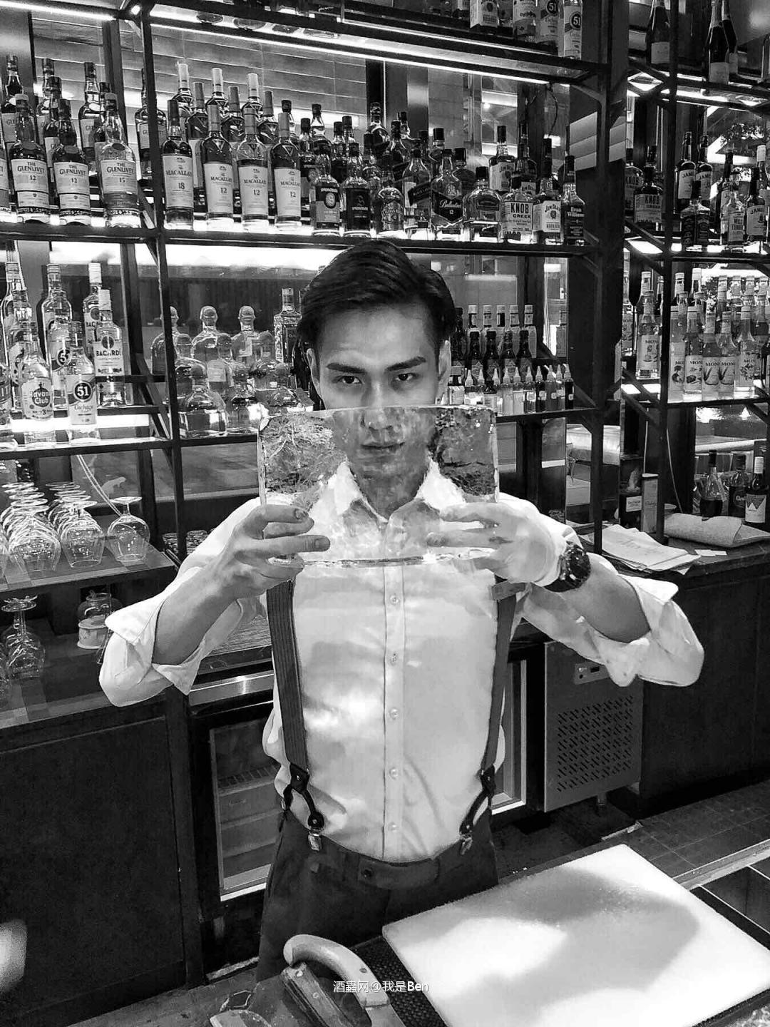 被众人玩坏的人生