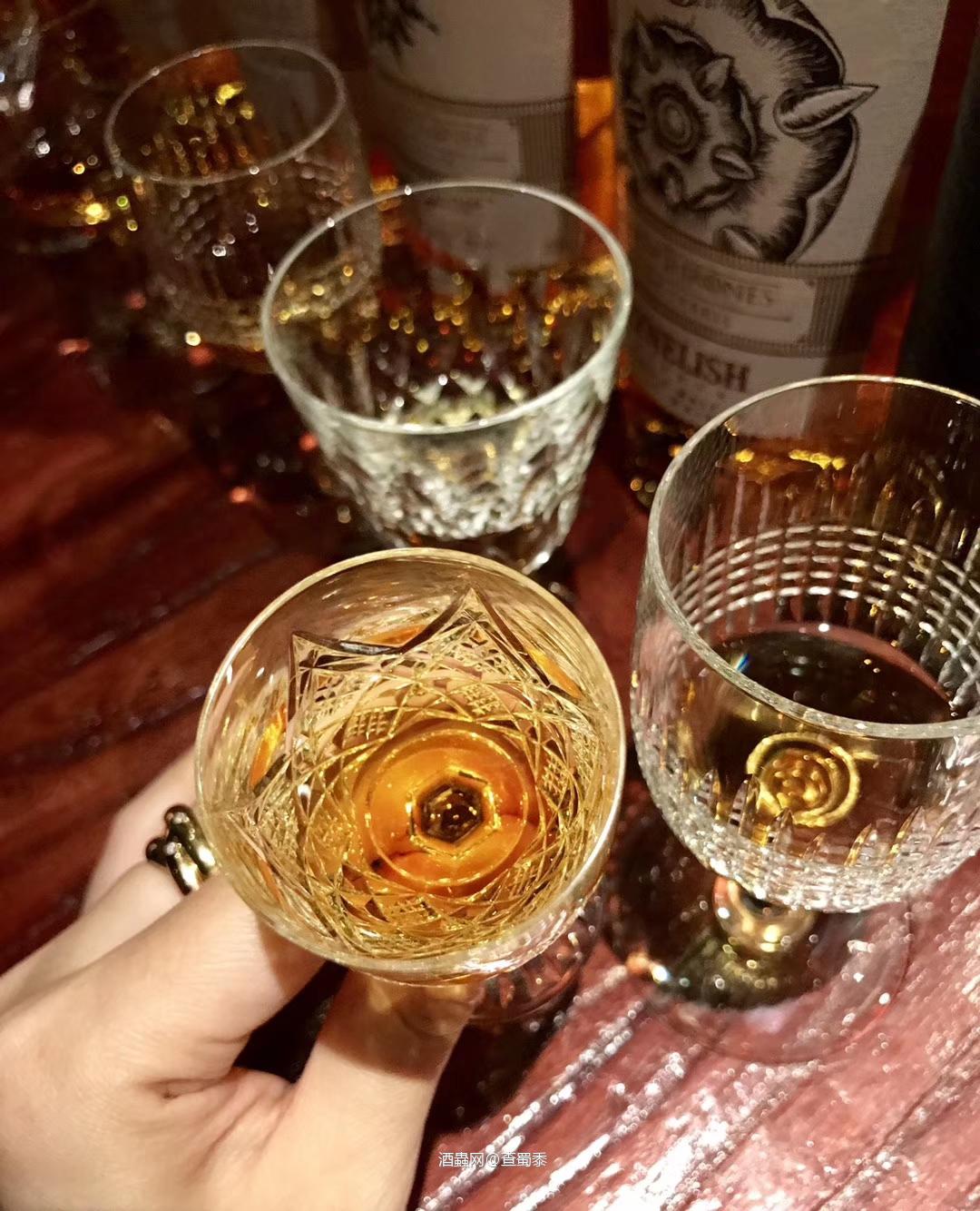 权游开测，感觉 一般， 真的 一般