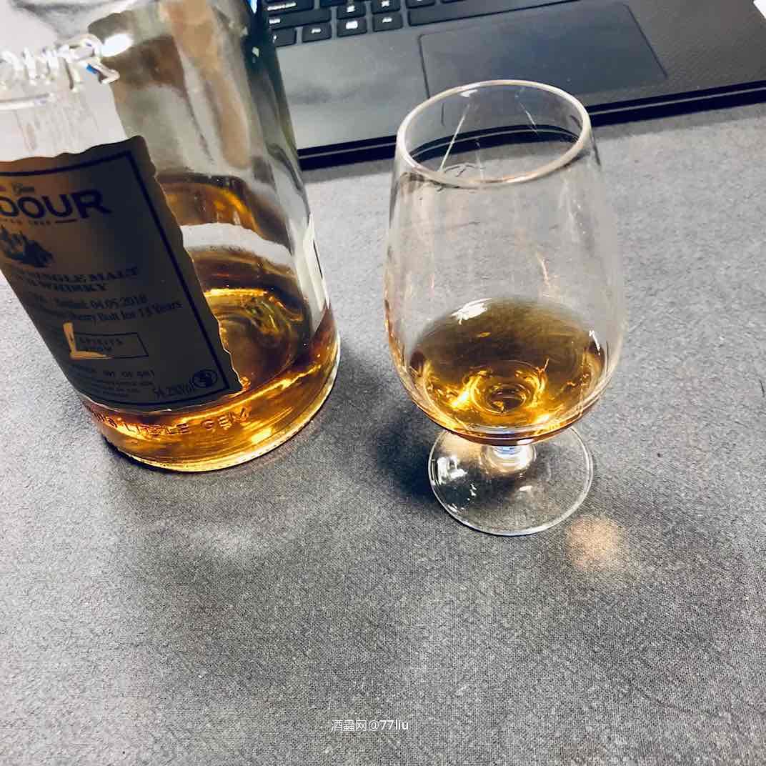 看看武磊，喝点，假期最后一个夜晚