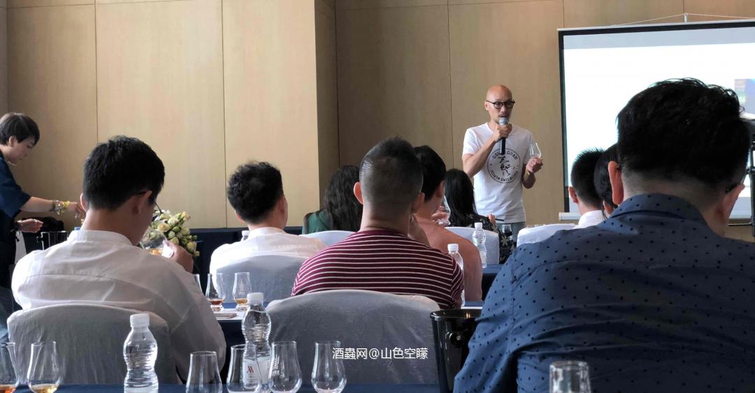 深圳，让人幸福感的大概就是有酒，有酒友