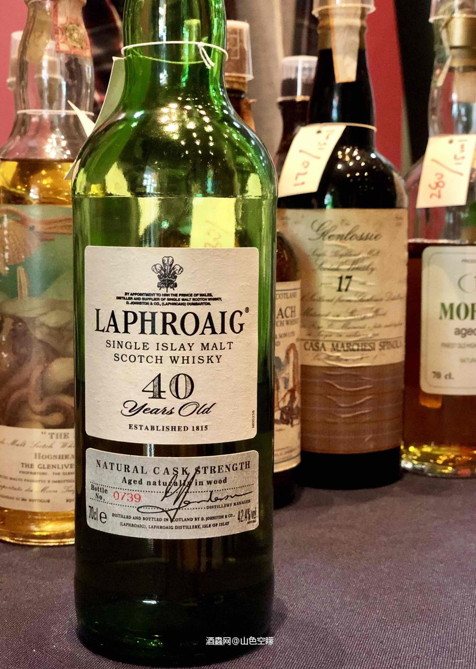 一场威士忌的盛宴 装 装 装 … 装了20多个小瓶子，慢慢喝