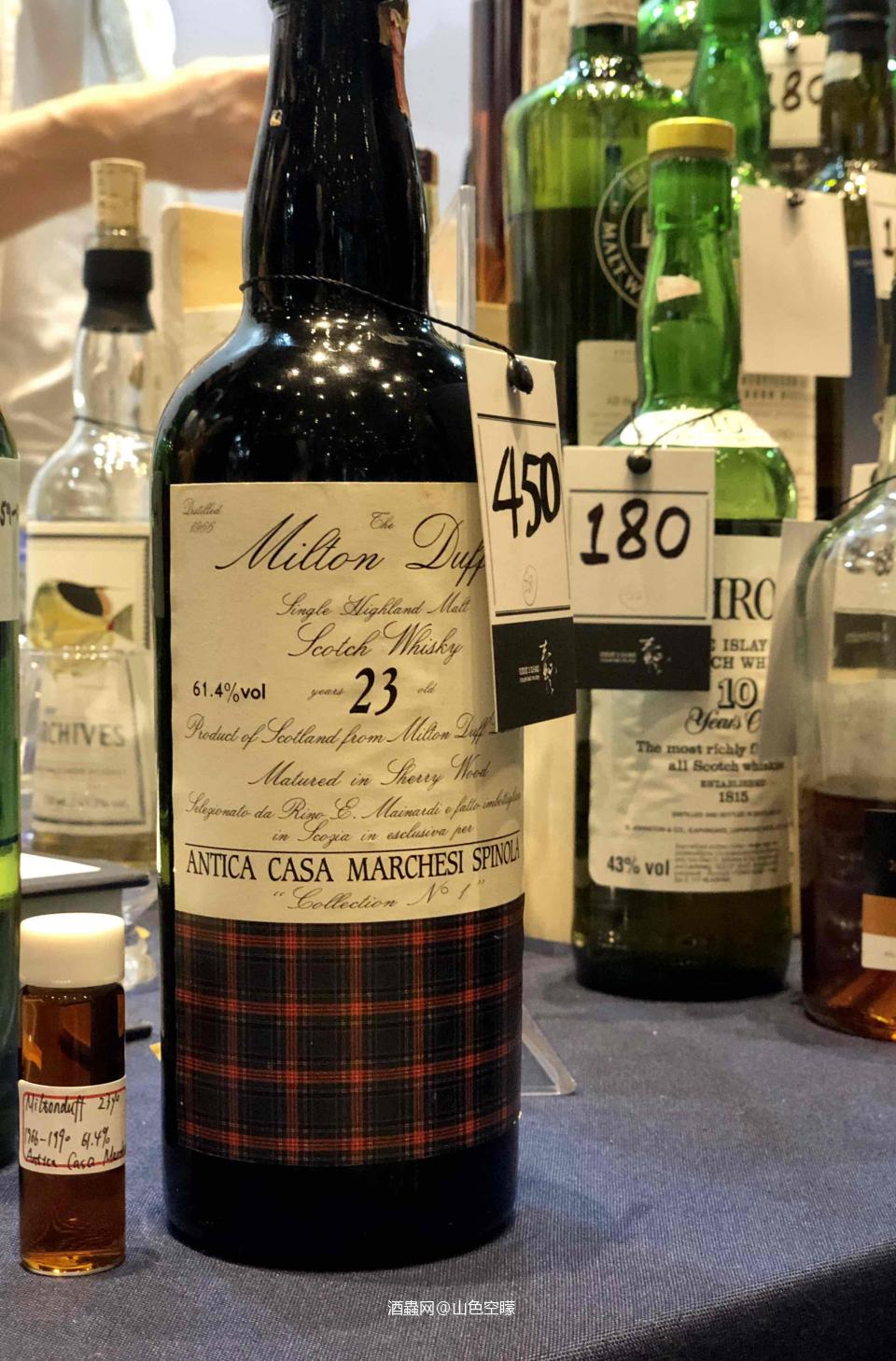 一场威士忌的盛宴 装 装 装 … 装了20多个小瓶子，慢慢喝