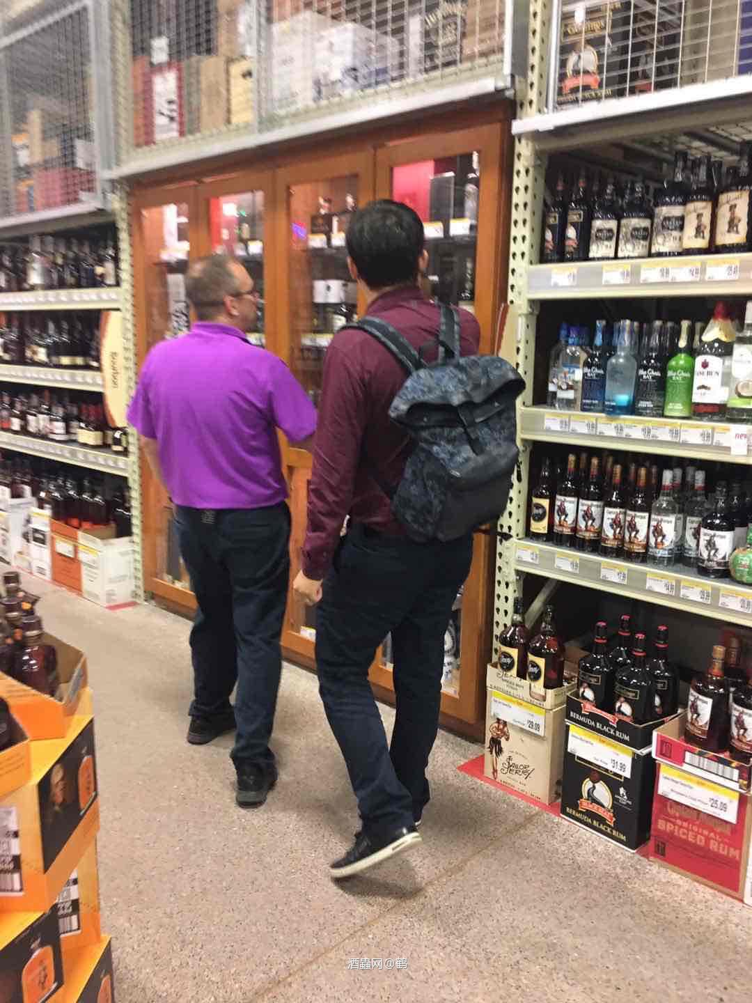 去年卖我麦30的David原来是店面经理<img src='https://sdata.whiskyworm.com/xcxpics/emoji_29.png' class='emoji' />