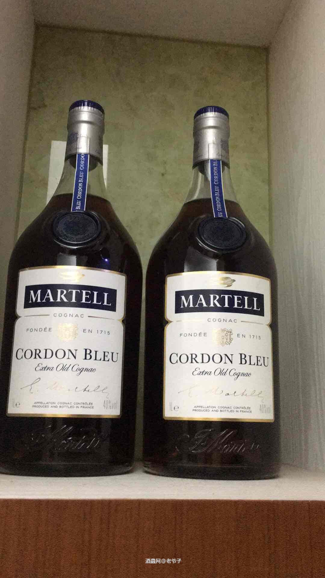 各位，大家感觉马爹利蓝带和蓝方桶强55.8度°，那请好喝些