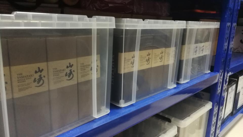 山崎各种桶，一支一支蚂蚁搬家凑了几套，都装箱了，原来的留影