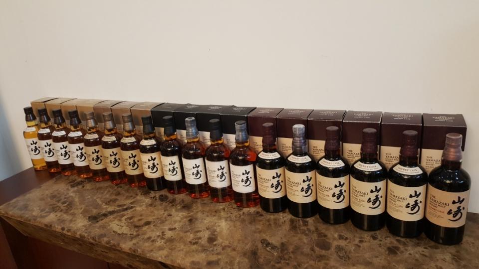 山崎各种桶，一支一支蚂蚁搬家凑了几套，都装箱了，原来的留影