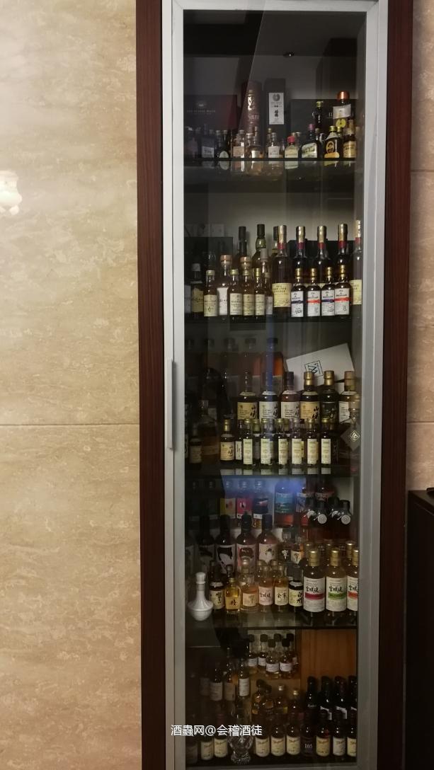 整出两个柜，白酒版一个，洋酒版一个，客满了