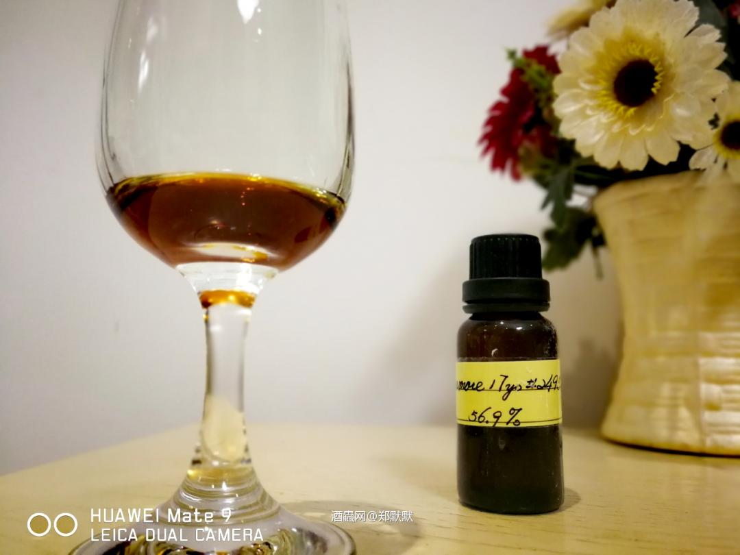 Bowmore 17 yo Hand-Filled