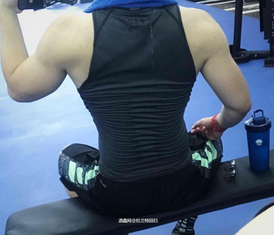 中午练了今晚可以喝了哈哈