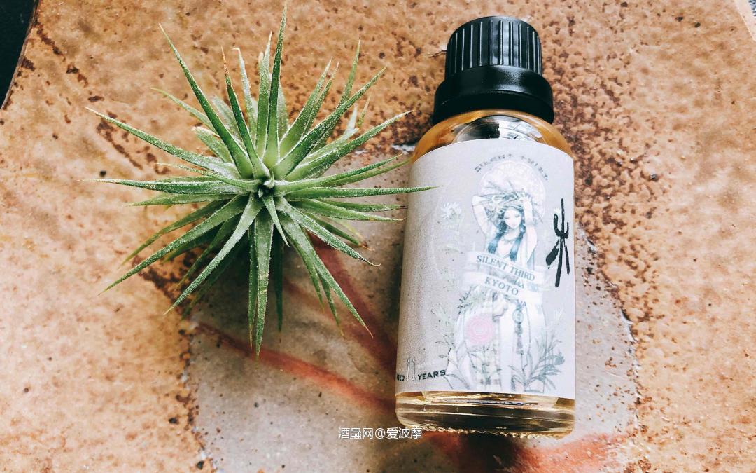 初夏，正是期盼已久的水蜜桃上市季，这果被誉为“琼浆玉露，瑶池…