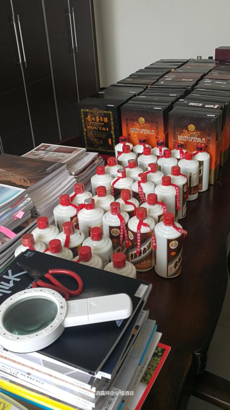 中午拆箱，威三支，白皮珍品三十三支，铁盖小可爱一对，梳洗打扮入库