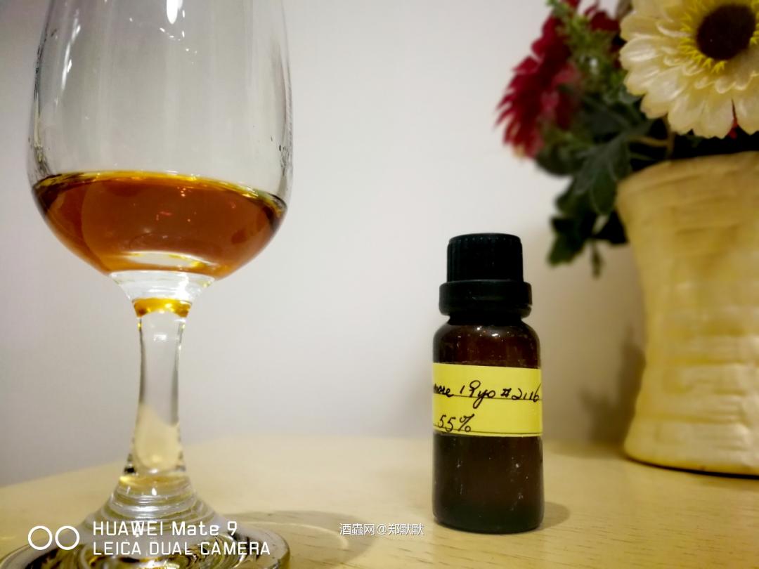 Bowmore 19 yo Hand-Filled