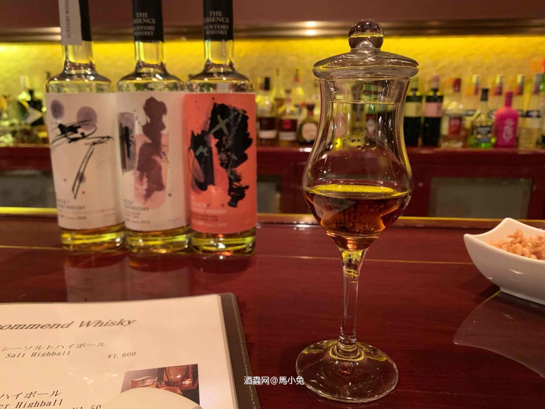 还行 红色款颜色酱油 虽然是红酒桶 但雪莉香气比refilled sherry cask的白色款还重