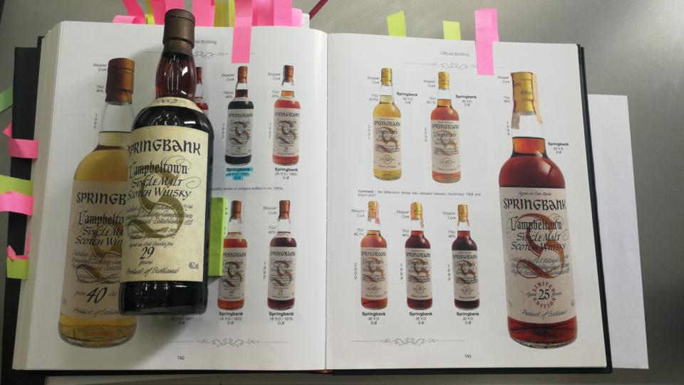 开卷有益 搭台合影