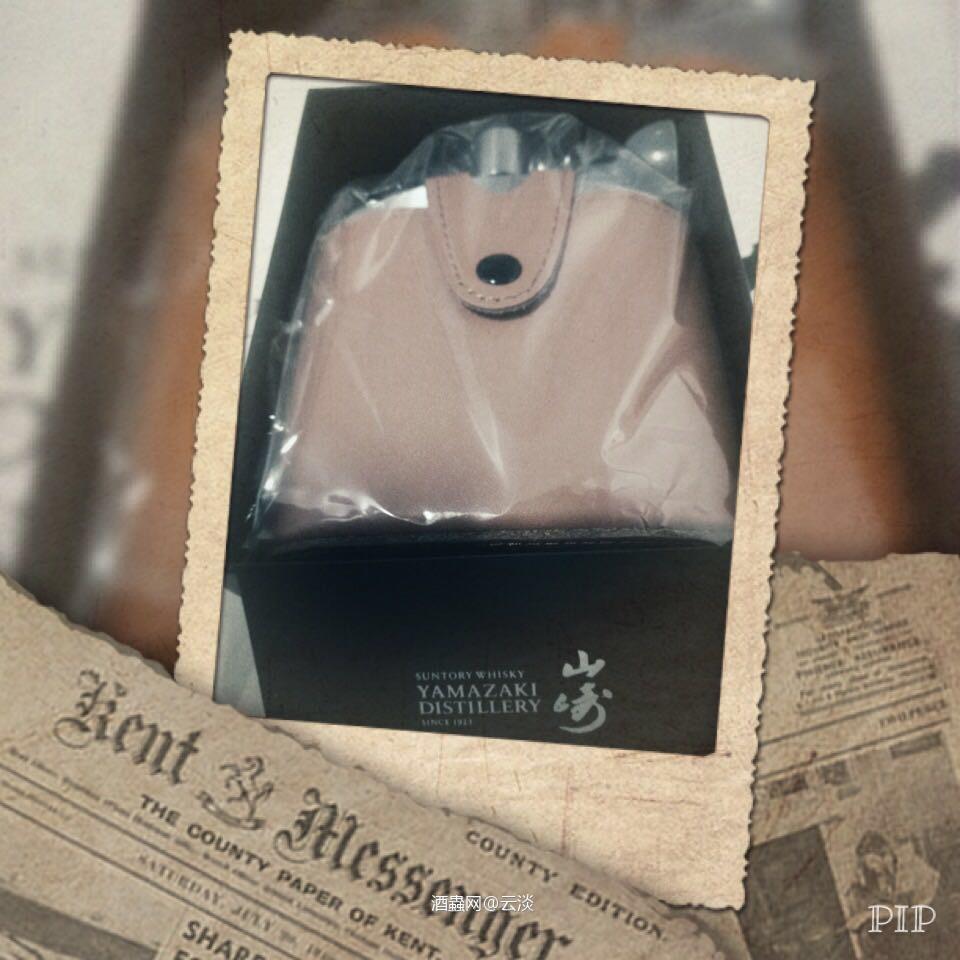 某某某去霓虹国给我带了礼物！另外某某给我送了瓶波特！还又送了个新的杯子，等会拆<img src='https://sdata.whiskyworm.com/xcxpics/emoji_3.png' class='emoji' /><img src='https://sdata.whiskyworm.com/xcxpics/emoji_3.png' class='emoji' /><img src='https://sdata.whiskyworm.com/xcxpics/emoji_14.png' class='emoji' /><img src='https://sdata.whiskyworm.com/xcxpics/emoji_82.png' class='emoji' />