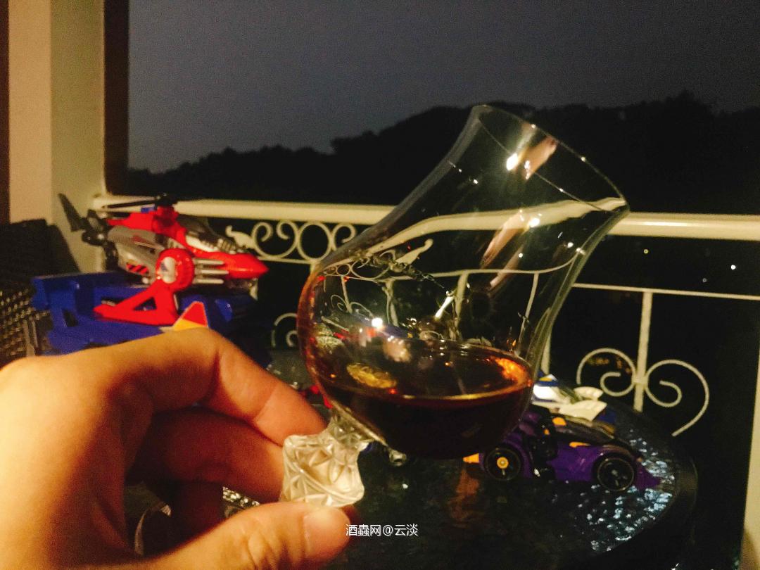 周一外出前居然收到了，不会写酒评，还是蛮喜欢喝的一只ib！㊗️酒虫越办越好👍