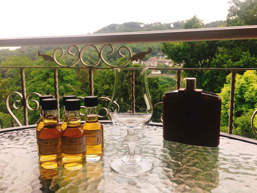 周一外出前居然收到了，不会写酒评，还是蛮喜欢喝的一只ib！㊗️酒虫越办越好👍