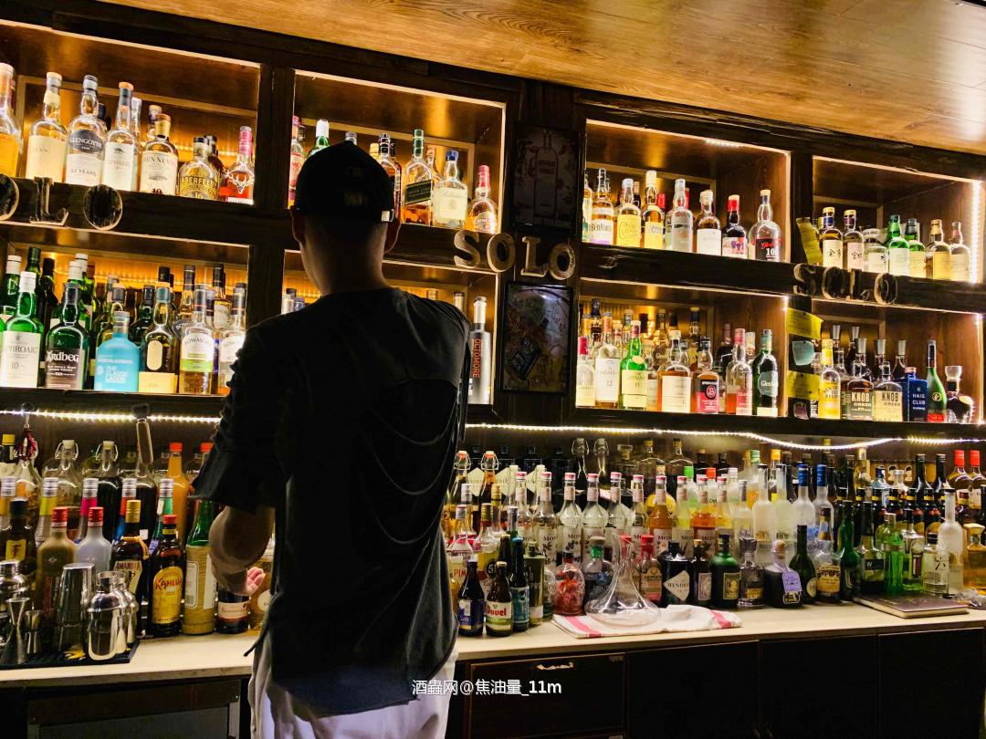 打卡丽姐丽江小酒馆。艾雷