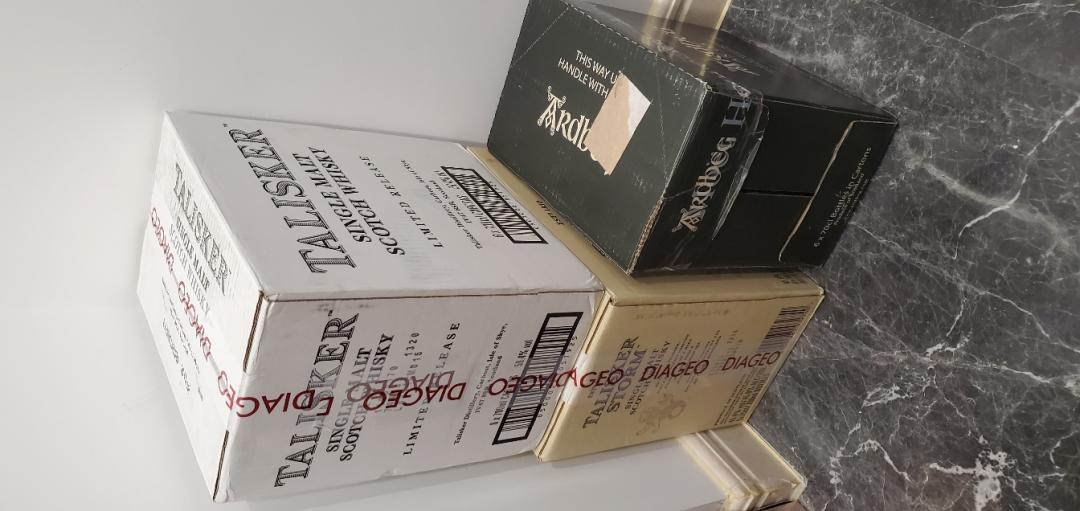 最近口粮都是一箱箱的。