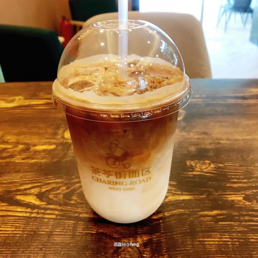 威士忌与咖啡店01