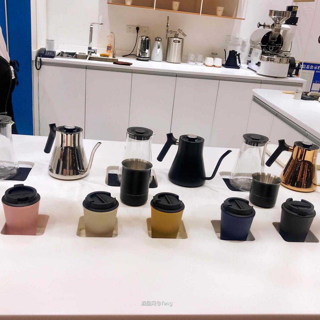 威士忌与咖啡店03