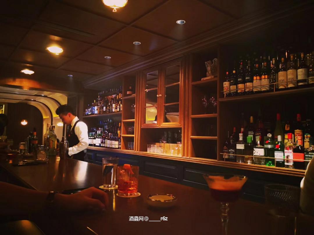 偶遇羽生扑克牌大鬼卖单杯的酒吧！！