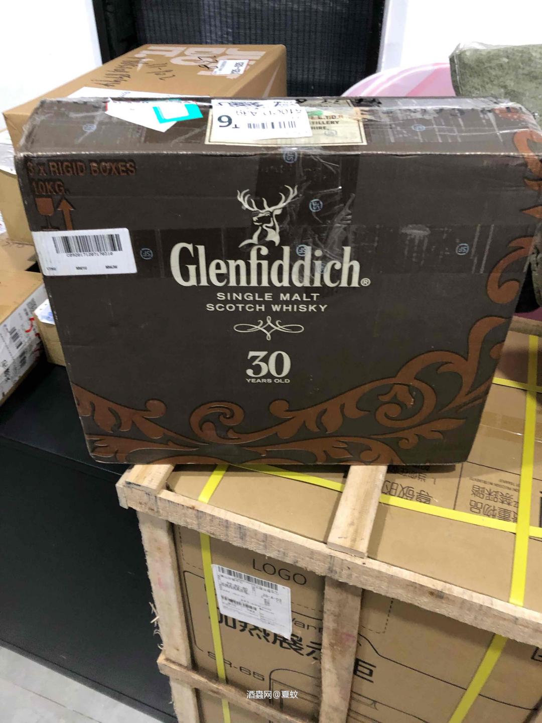 花里胡哨包装，要是不好吃我就再也不喝酒了