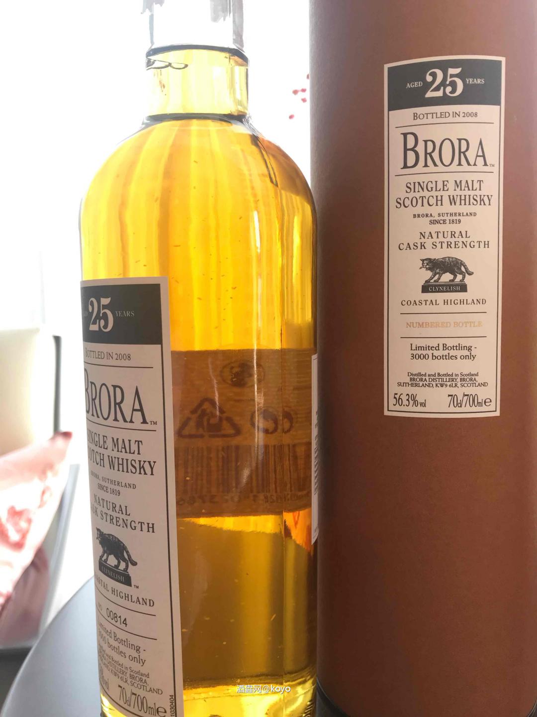 求解:新买的大猫25年,为啥里面有杂志一样的小颗粒