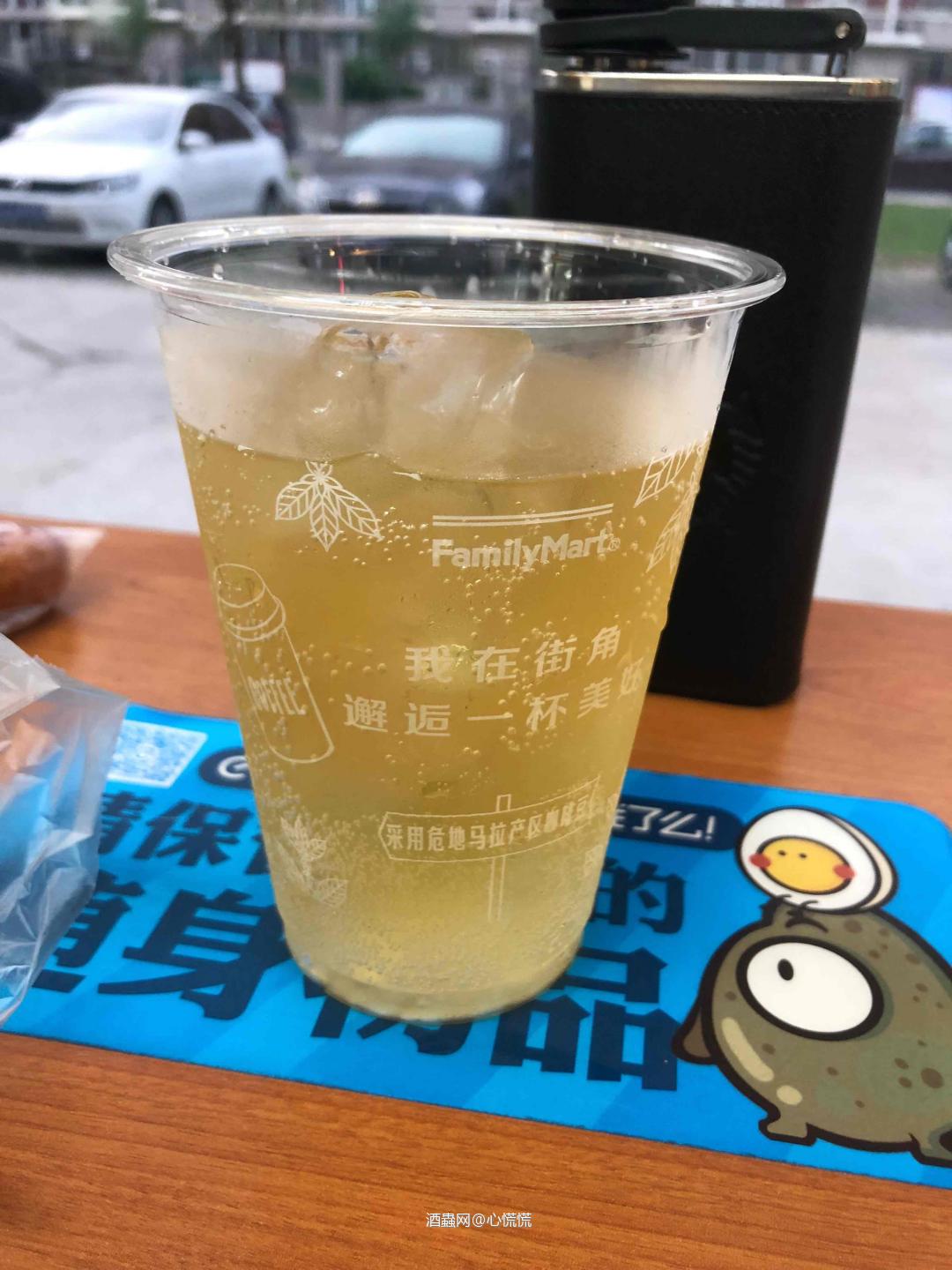 我觉得全家快烦死我和弟弟了