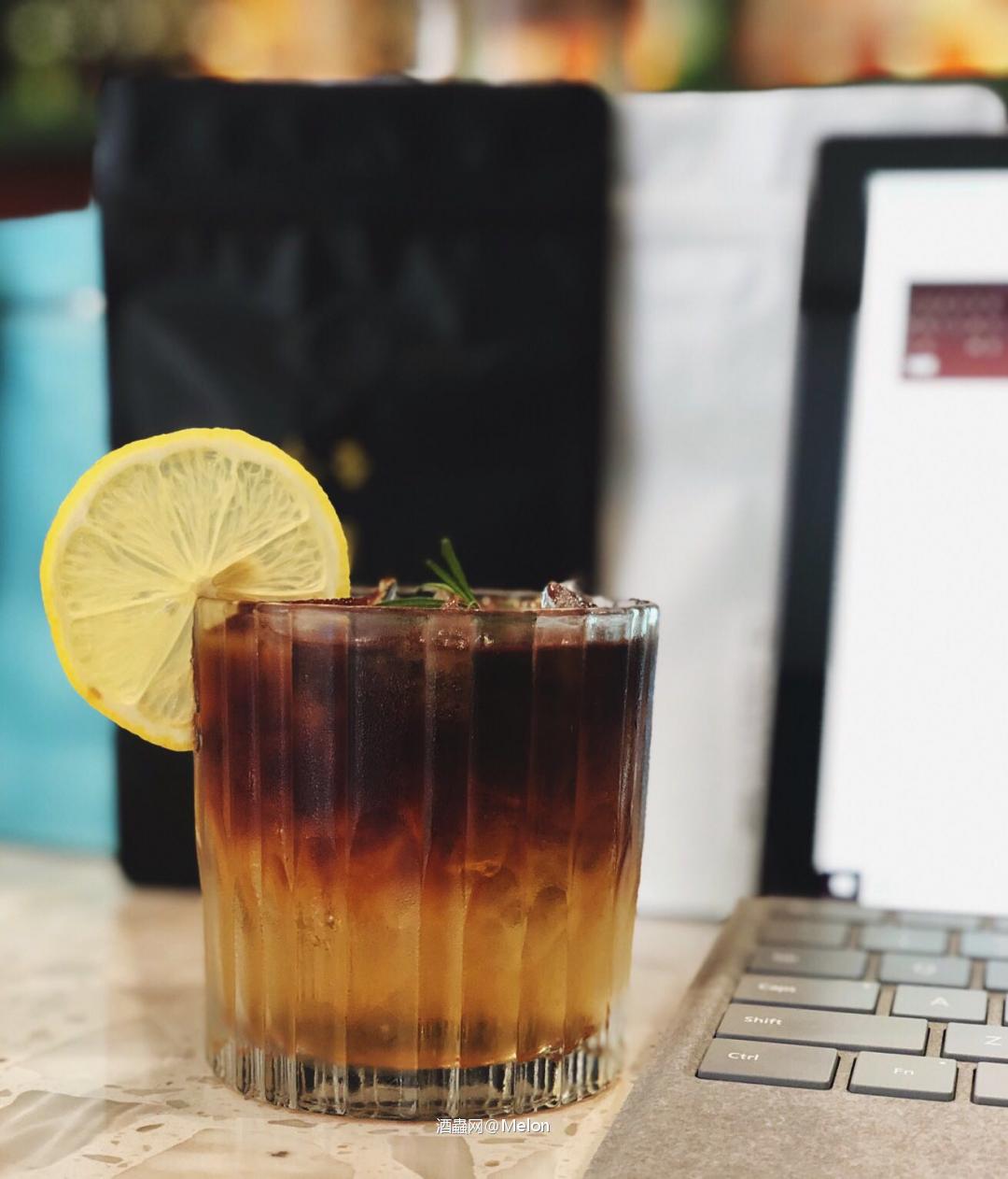 夏天就是要喝各种奇奇怪怪冰冰凉凉的酒啊