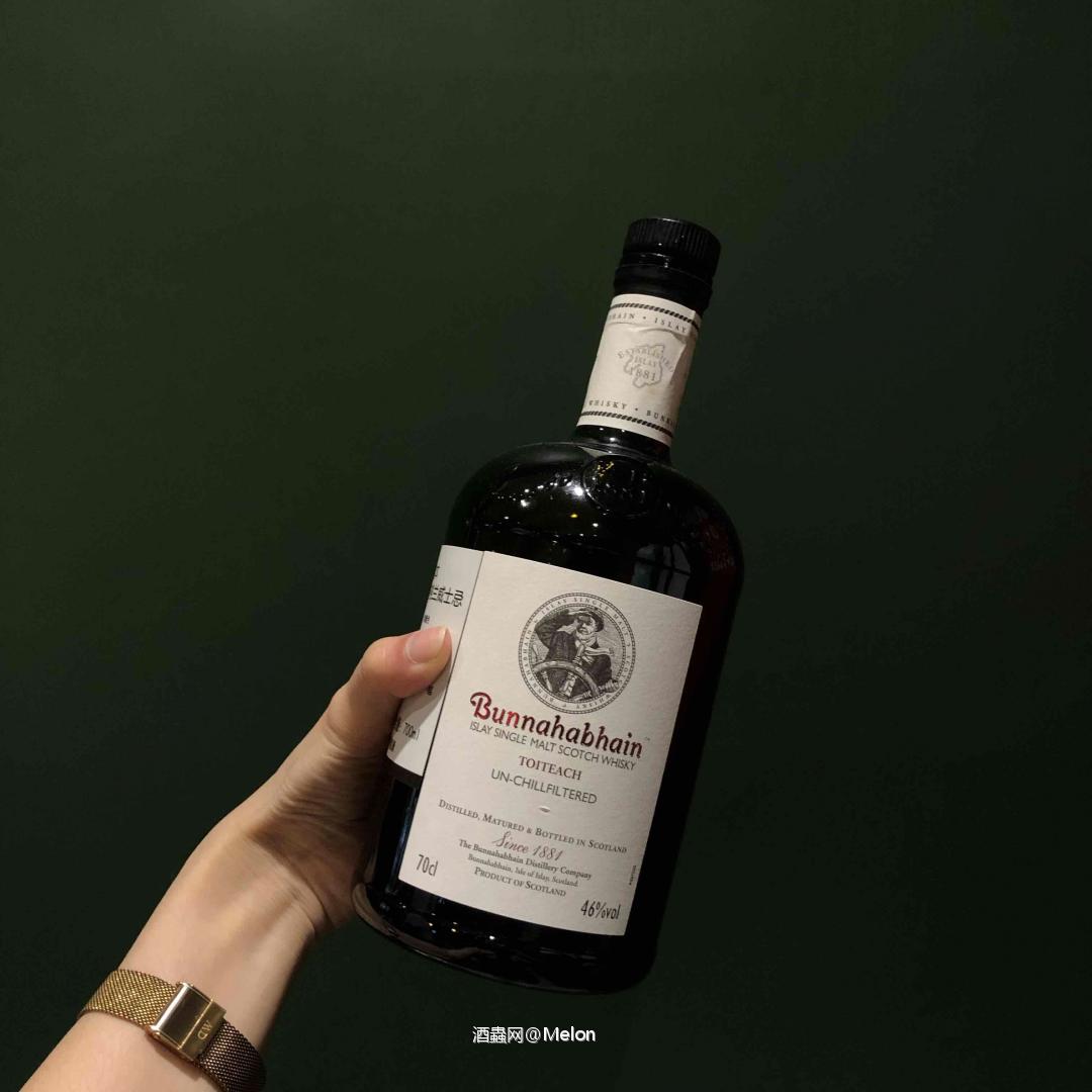 好难喝的酒。。。塑料味？