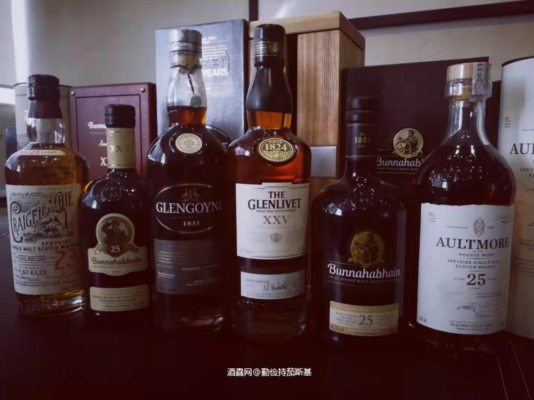 本次25年横评的酒终于凑齐了