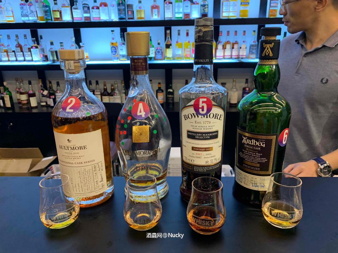 结束了一天的WHISKY L之旅