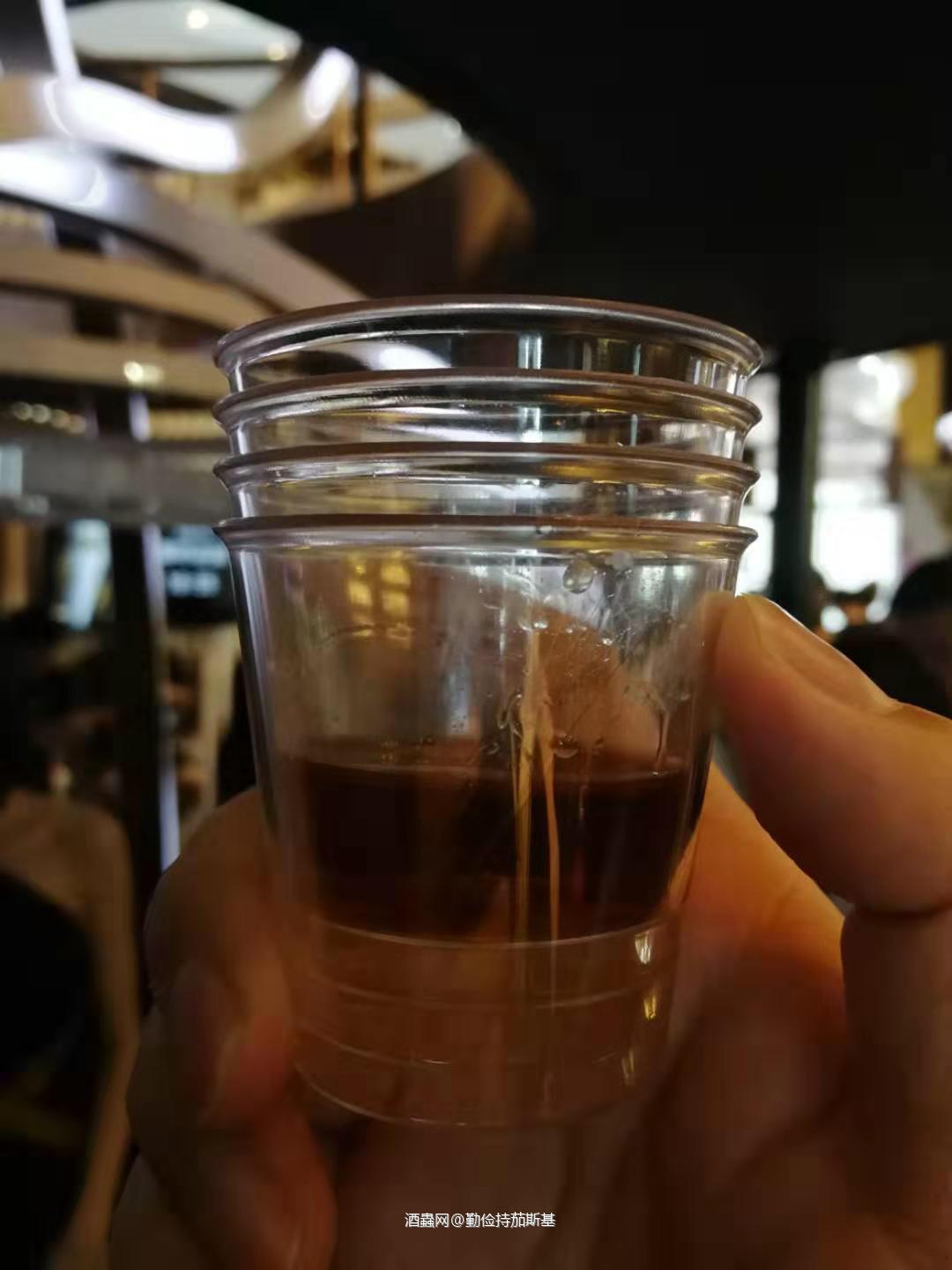 排到4杯，一起喝才能尝出味道嘛