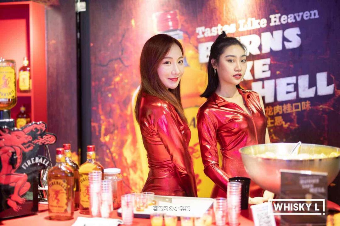 福利！！！Whisky L的小姐姐