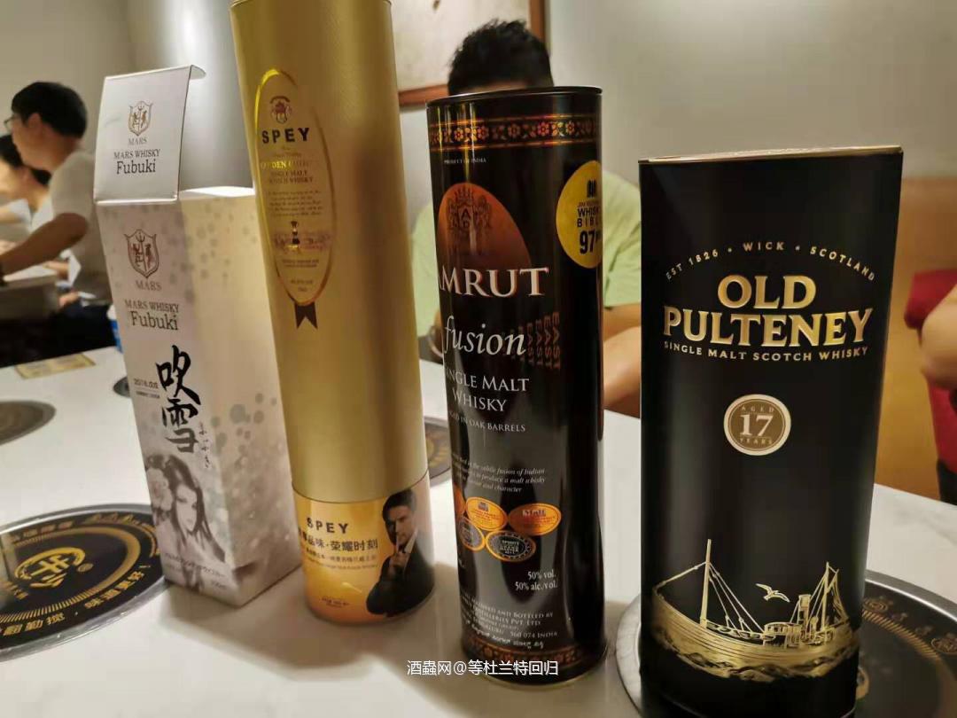 <p class='p'/><p class='p'/>