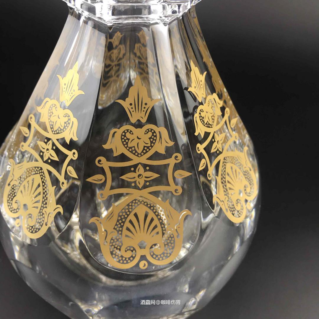 金杯金酒瓶金花瓶！
