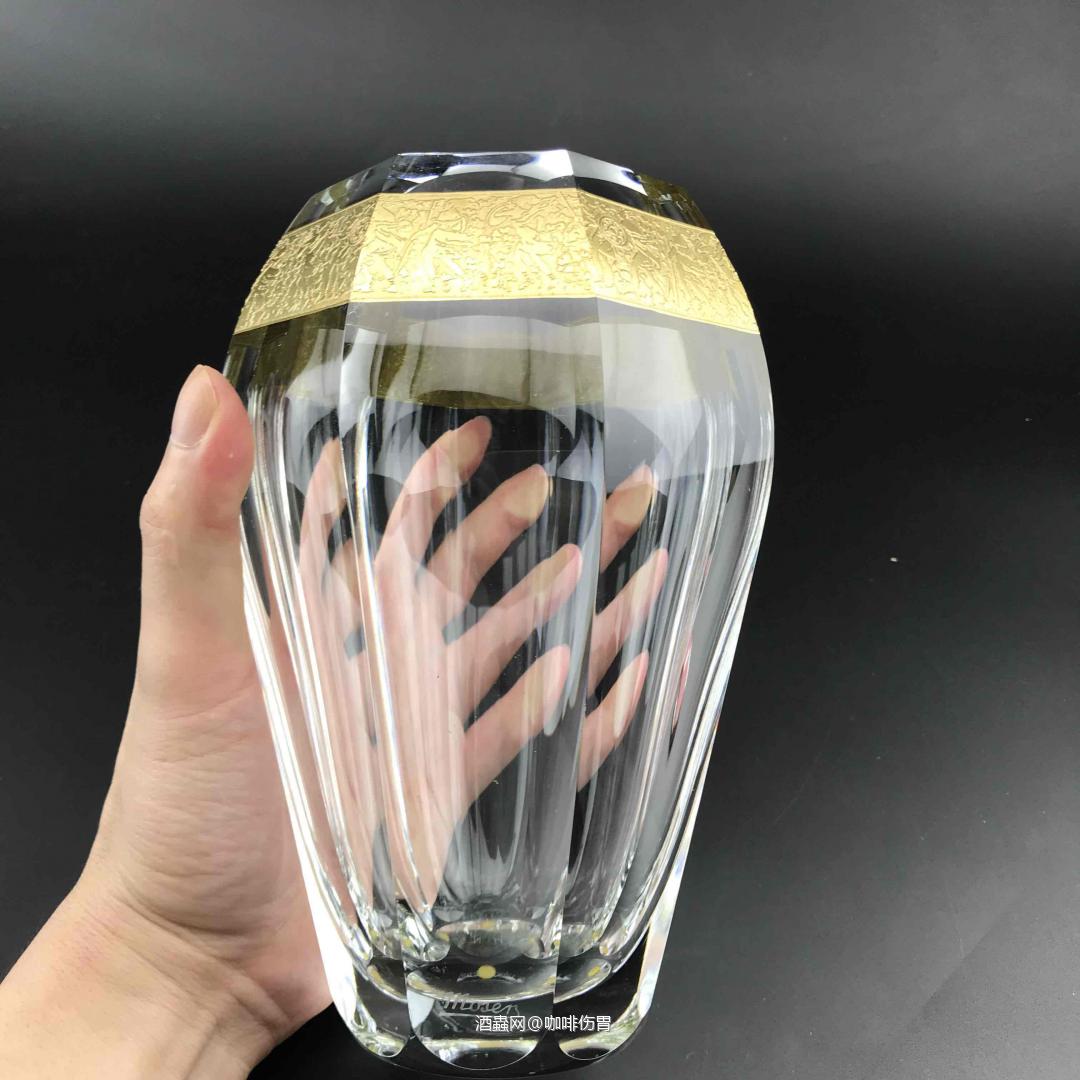 金杯金酒瓶金花瓶！