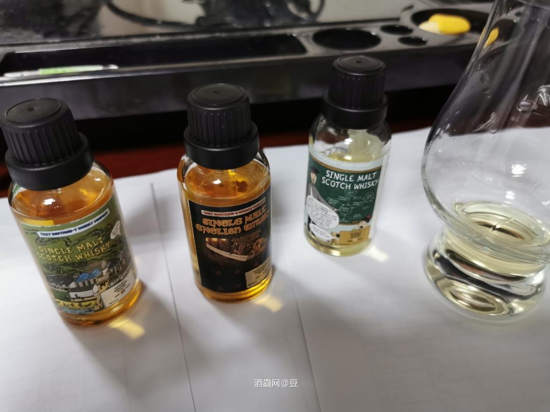 #酒虫网漫画标威士忌分享瓶品鉴贴#