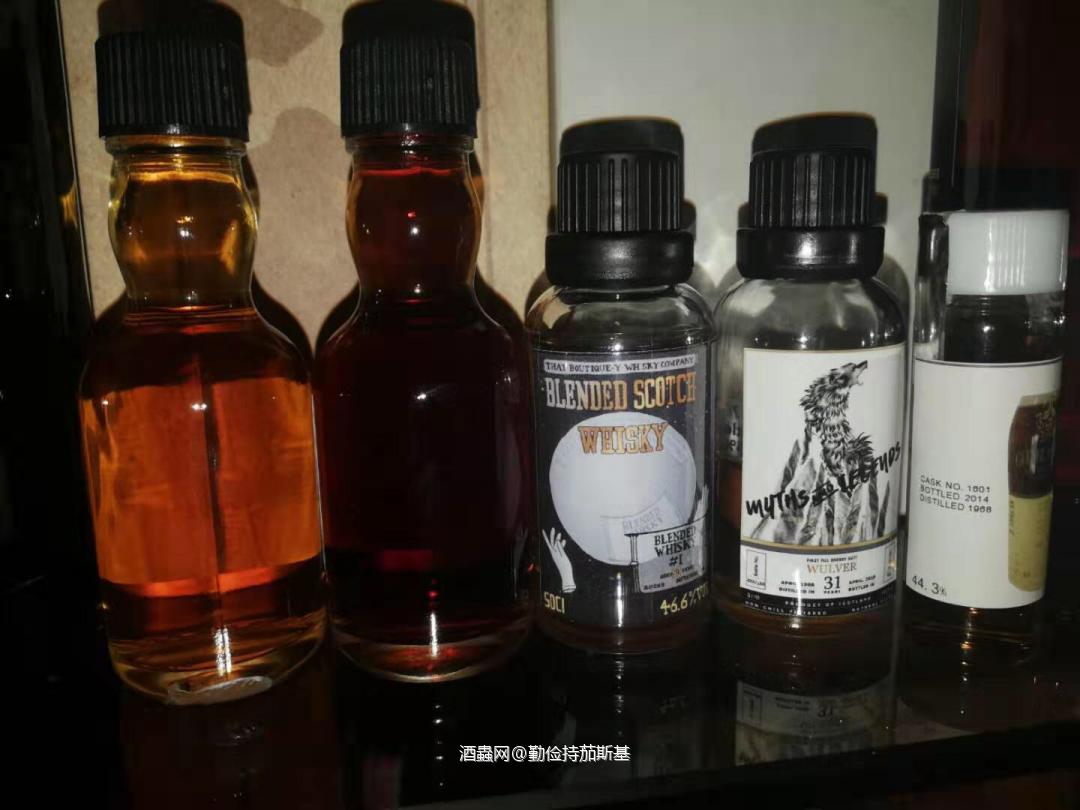 过节了，把压箱底的酒拿出来喝喝