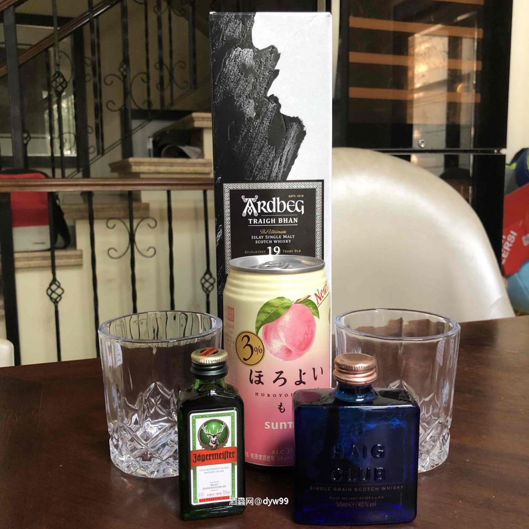 过节了<img src='https://sdata.whiskyworm.com/xcxpics/emoji_14.png' class='emoji' /><img src='https://sdata.whiskyworm.com/xcxpics/emoji_14.png' class='emoji' />