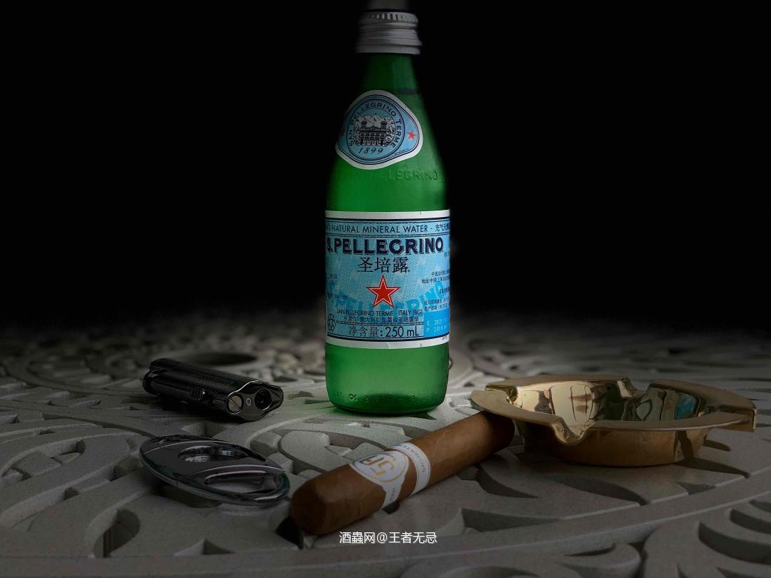 爱上一个认真的消遣