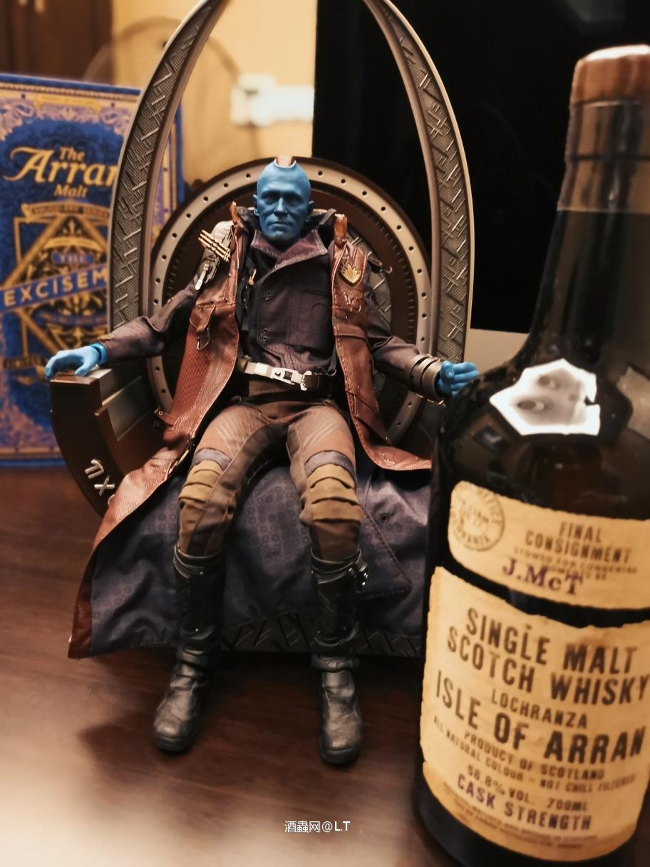 《我那款秋日里的威士忌》