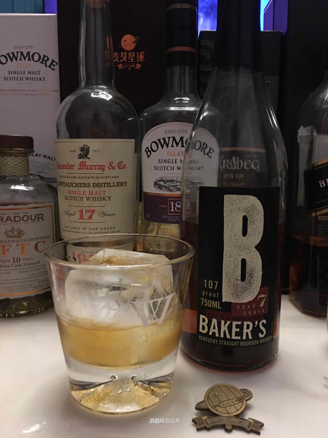 今夜加冰吨吨吨，睡前再来一波调和桶强助眠<img src='https://sdata.whiskyworm.com/xcxpics/emoji_9.png' class='emoji' />