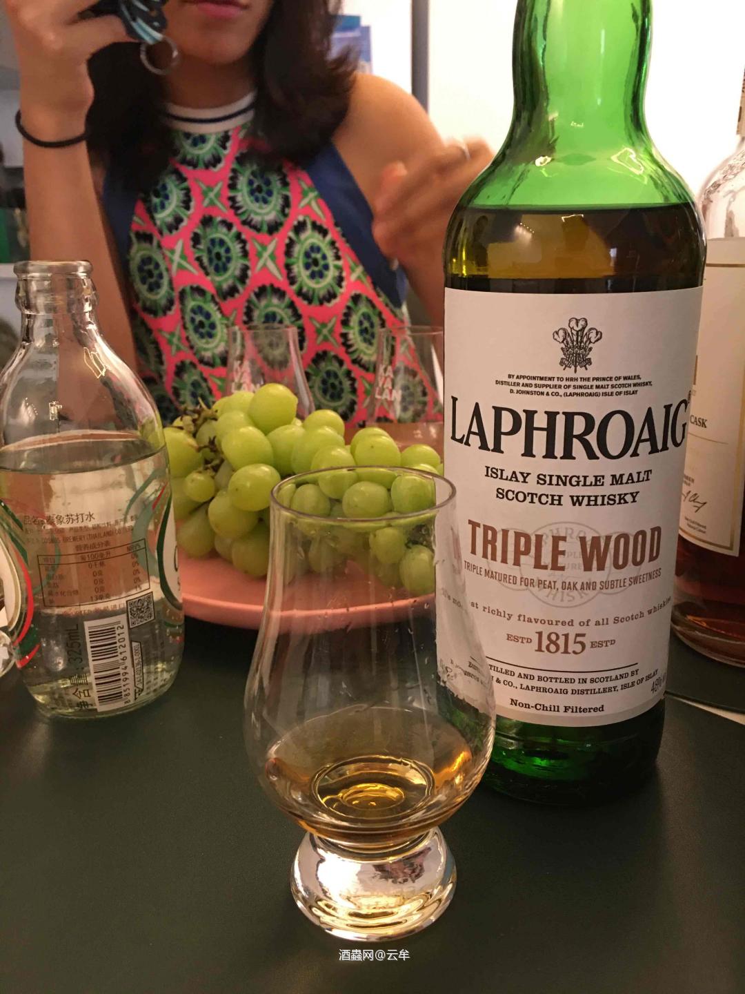 昨夜南宁小范围喜迎70周年国庆差点成为两条咸鱼局聚会