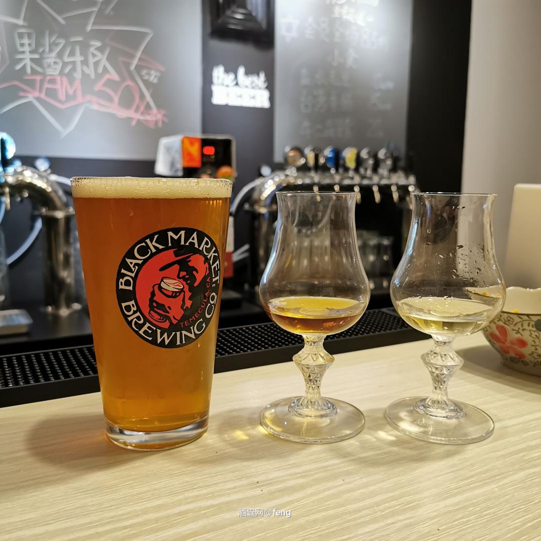 精酿吧喝威