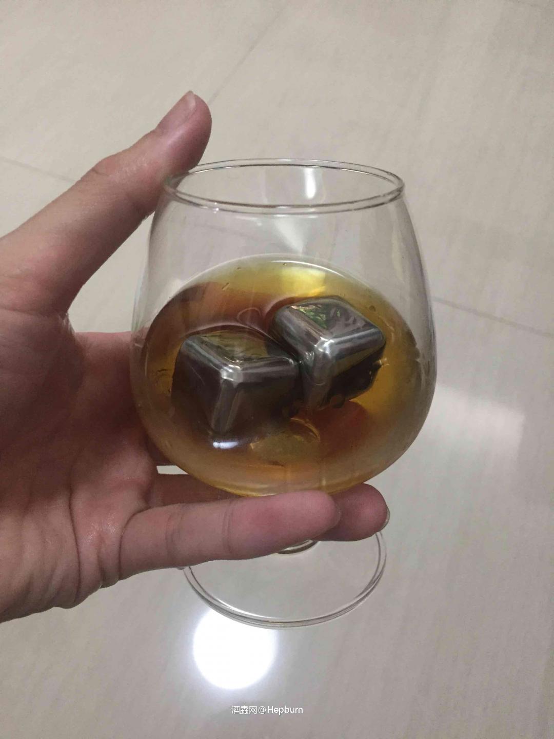 偶尔来杯蓝带也是挺好的