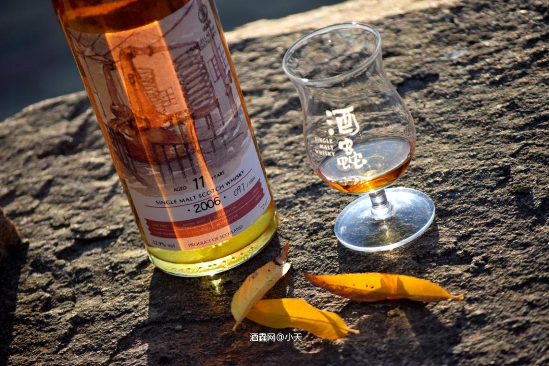 我那款秋日里的威士忌